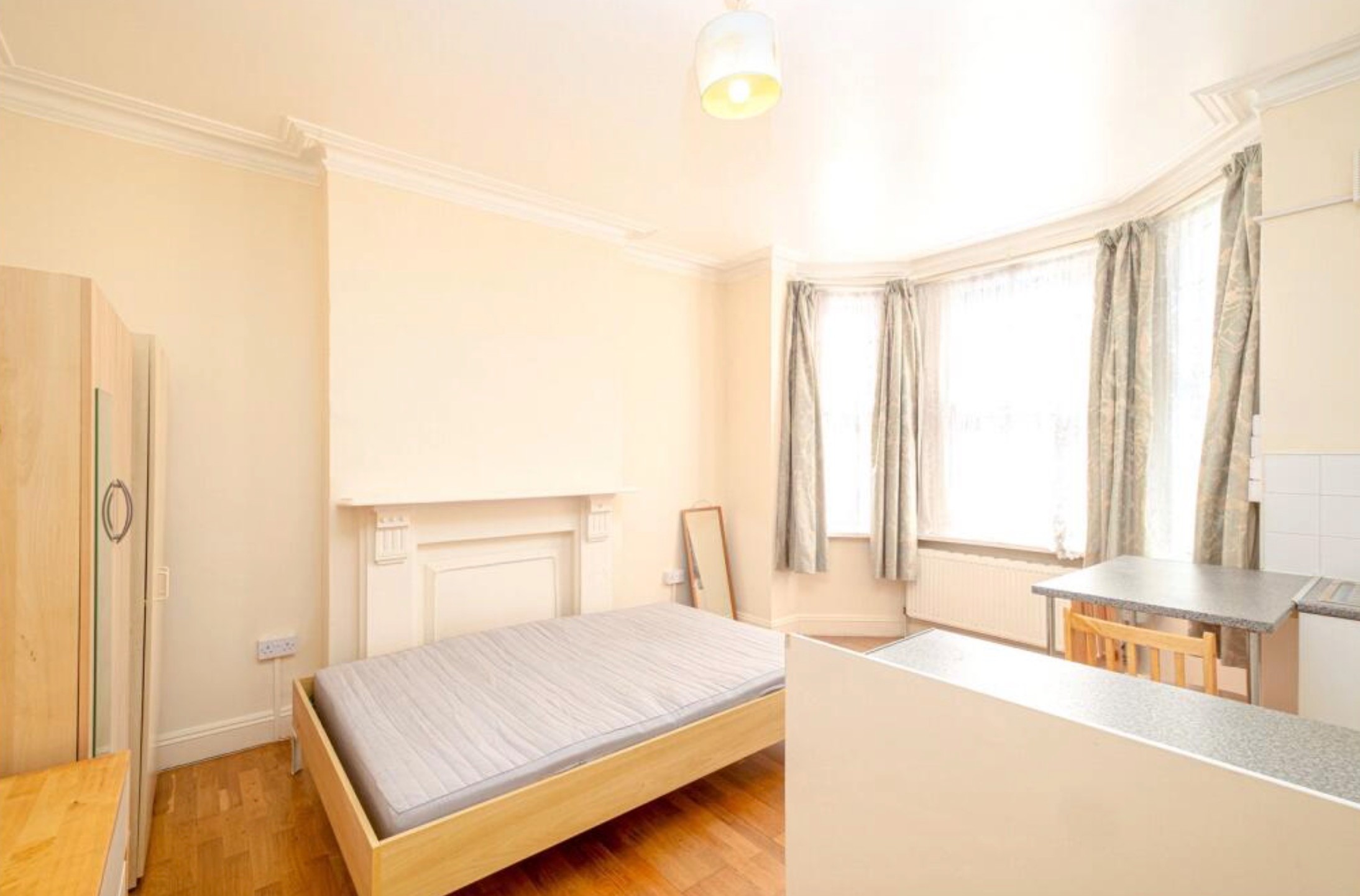 Camden Town｜College Place｜Studio