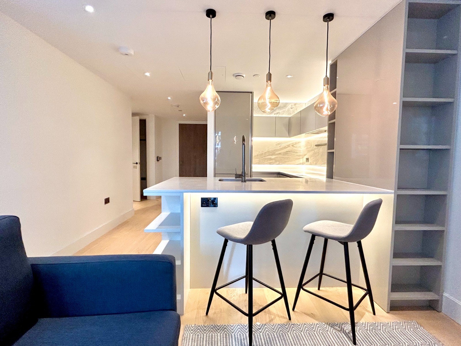White City｜Cascade Way｜1B1B 
