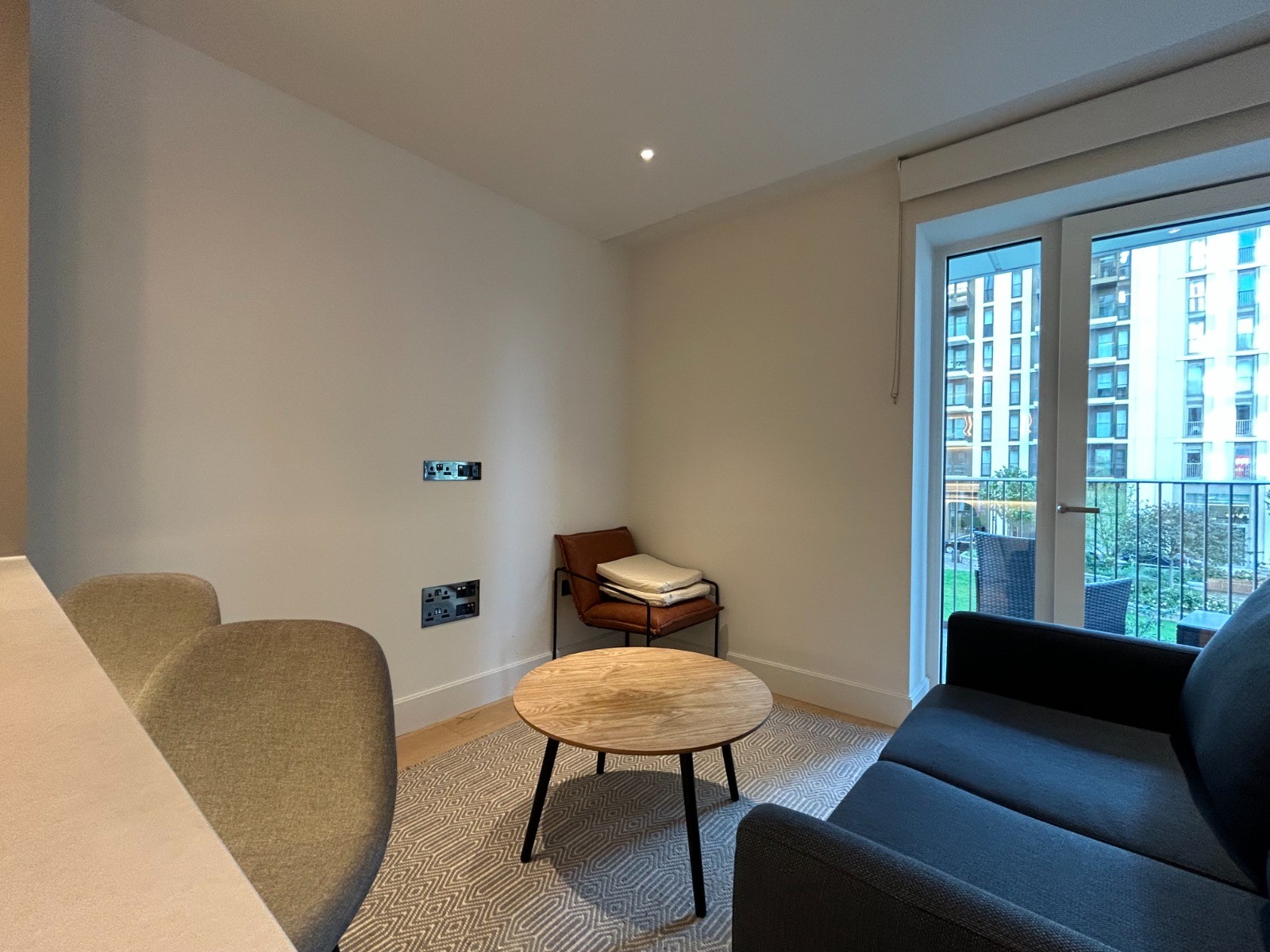 White City｜Cascade Way｜1B1B 