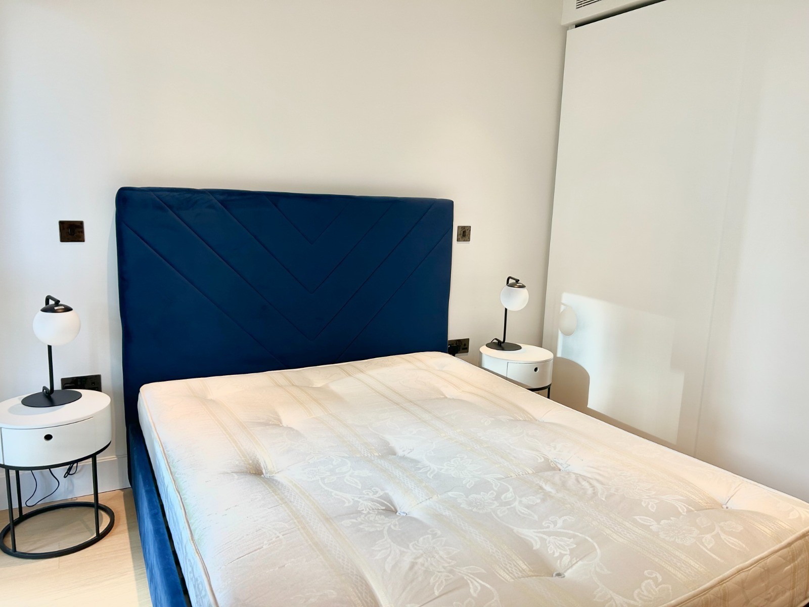 White City｜Cascade Way｜1B1B 