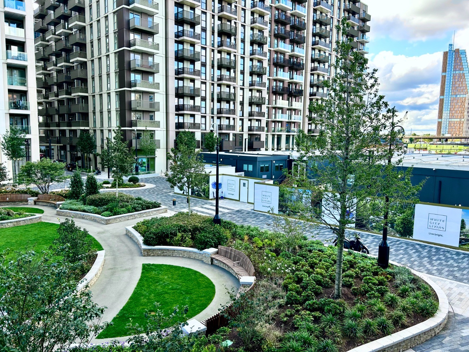 White City｜Cascade Way｜1B1B 