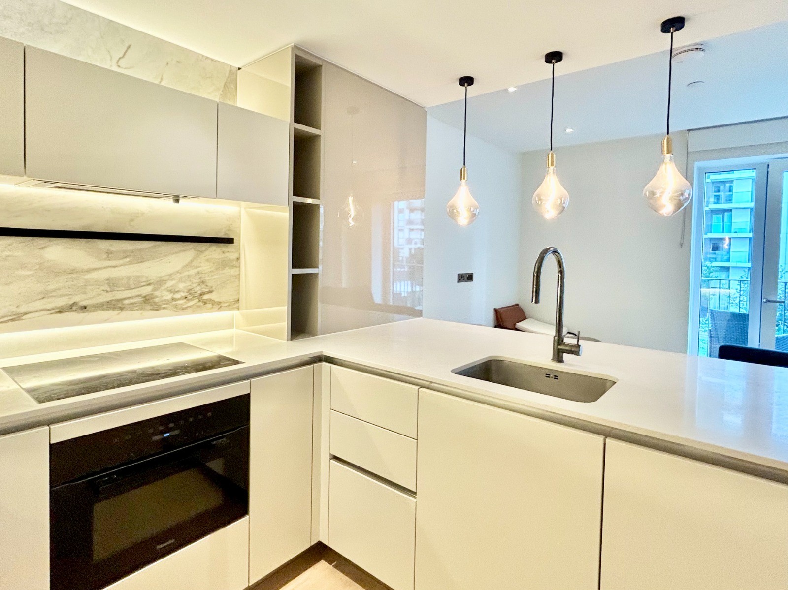 White City｜Cascade Way｜1B1B 