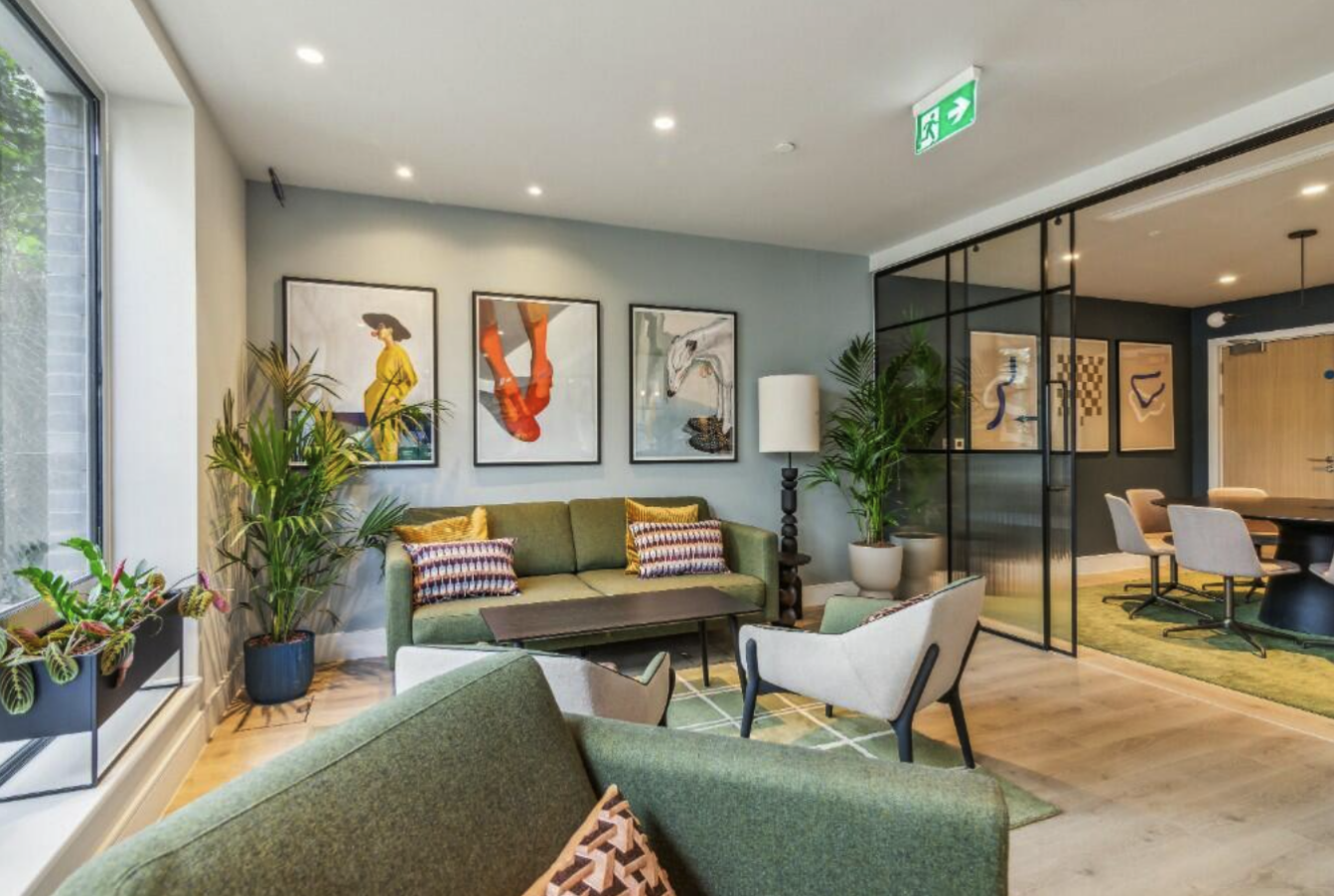 Ealing｜The Apiary, The Mall, Ealing｜Studio