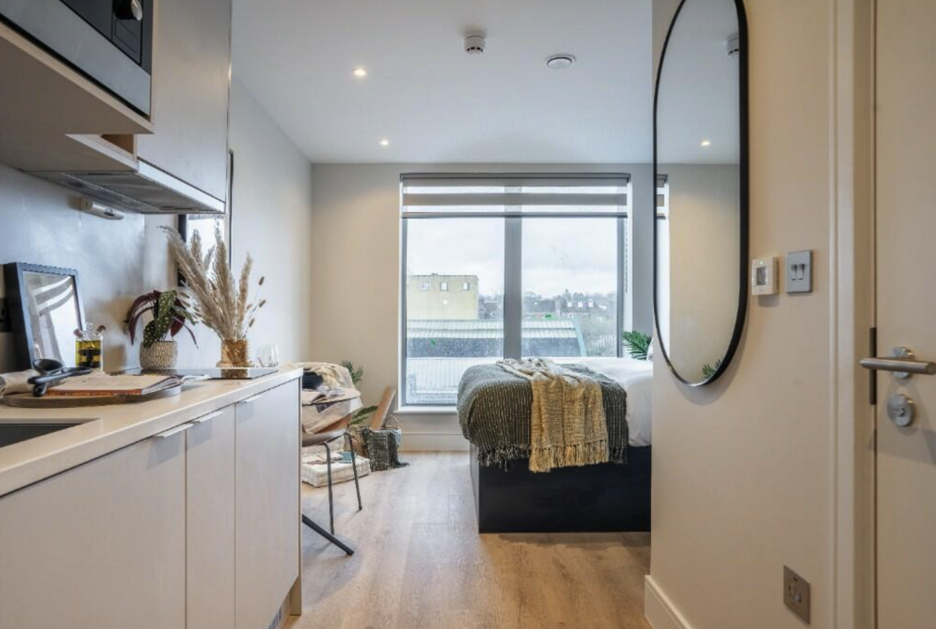 Ealing｜The Apiary, The Mall, Ealing｜Studio