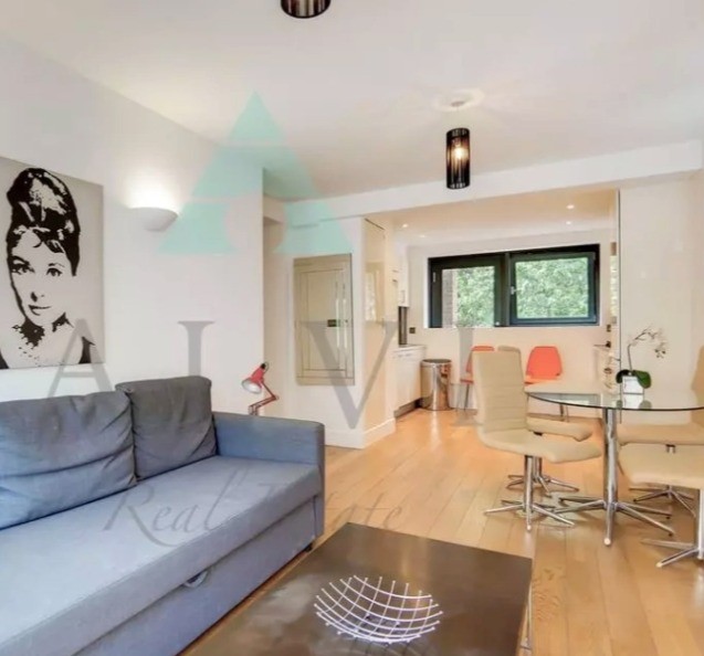 Euston｜Drummond Street｜2B2B
