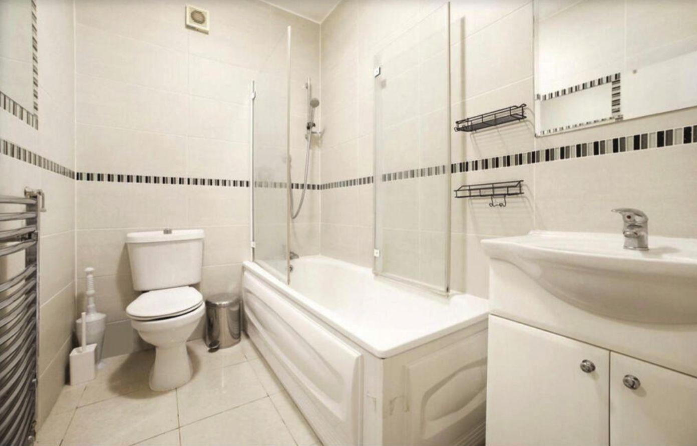 Russell Square｜Gray's Inn Road｜1B1B
