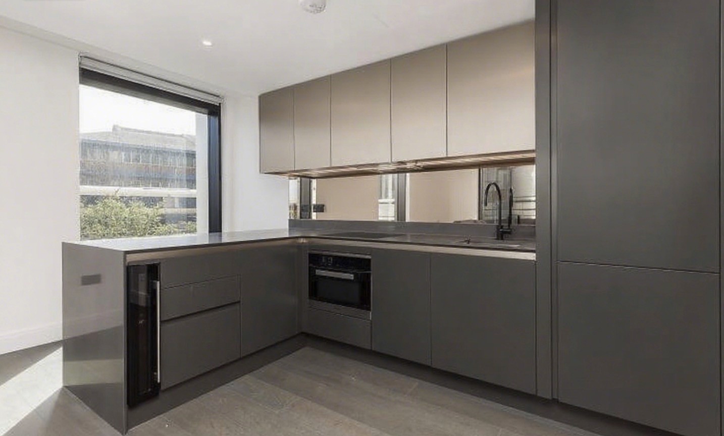 Vauxhall｜The Dumont｜1B1B