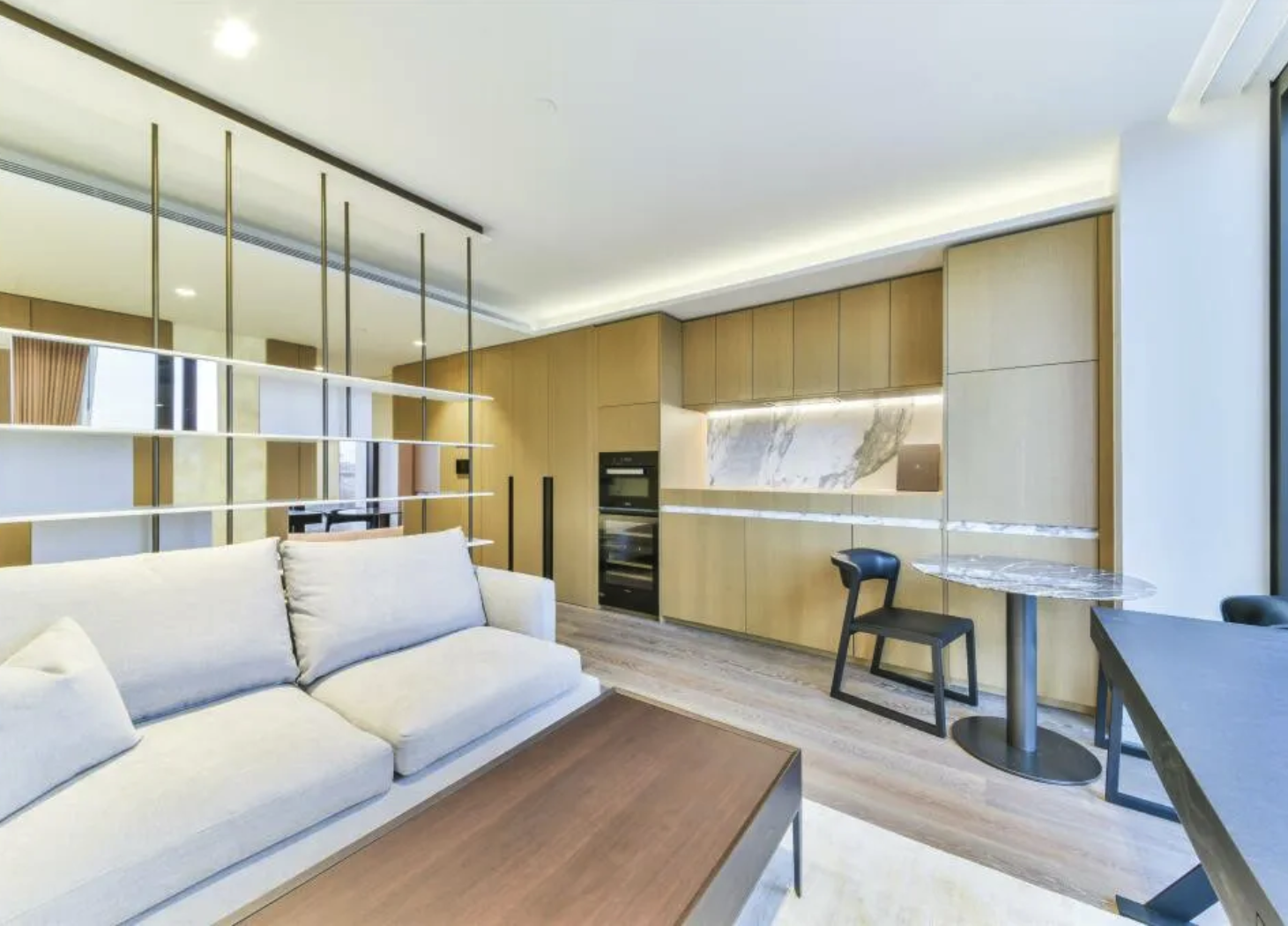 Waterloo｜Casson Square｜Studio 