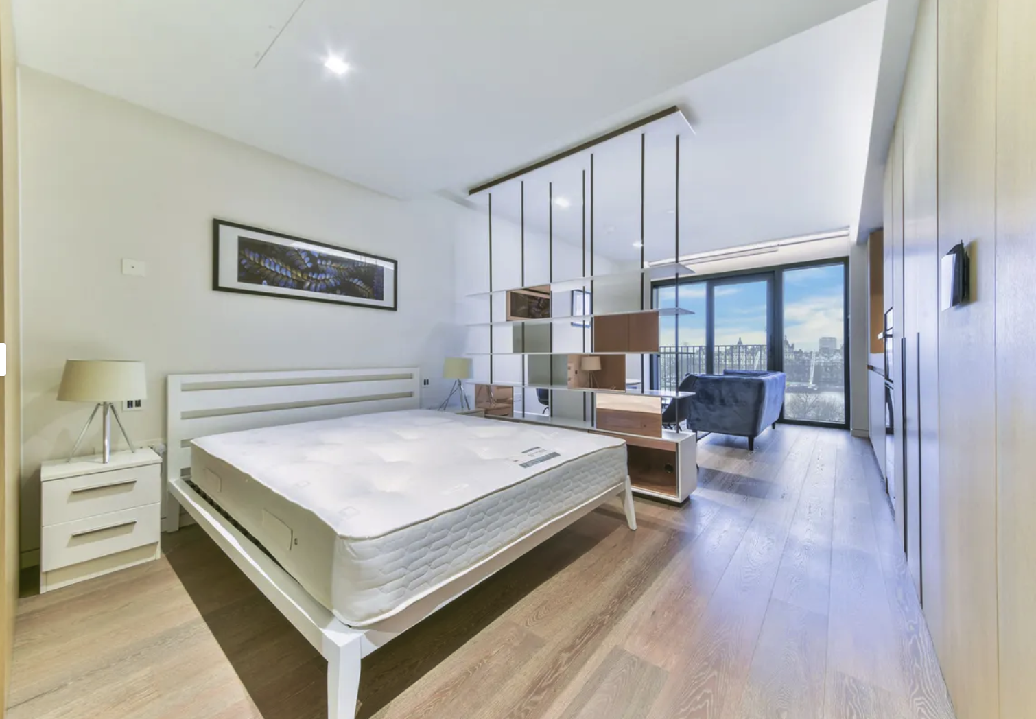 Waterloo｜Casson Square｜Studio 