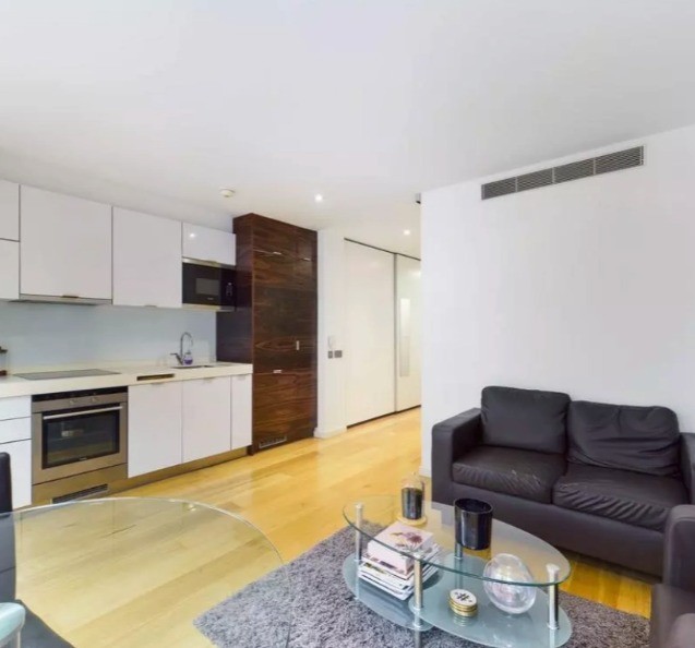 Canary wharf｜Fairmont Avenue｜1B1B