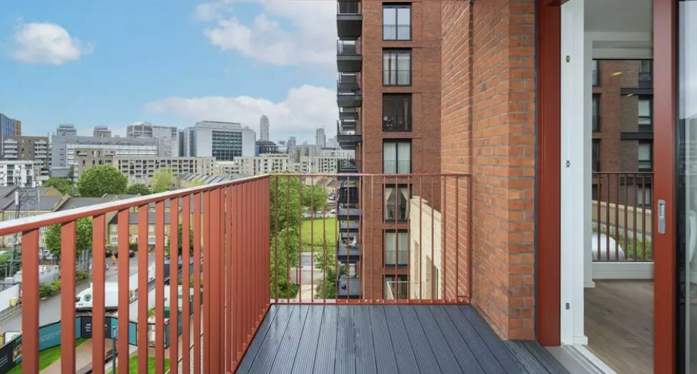 Canary wharf｜12 Hemlock Street｜2B2B