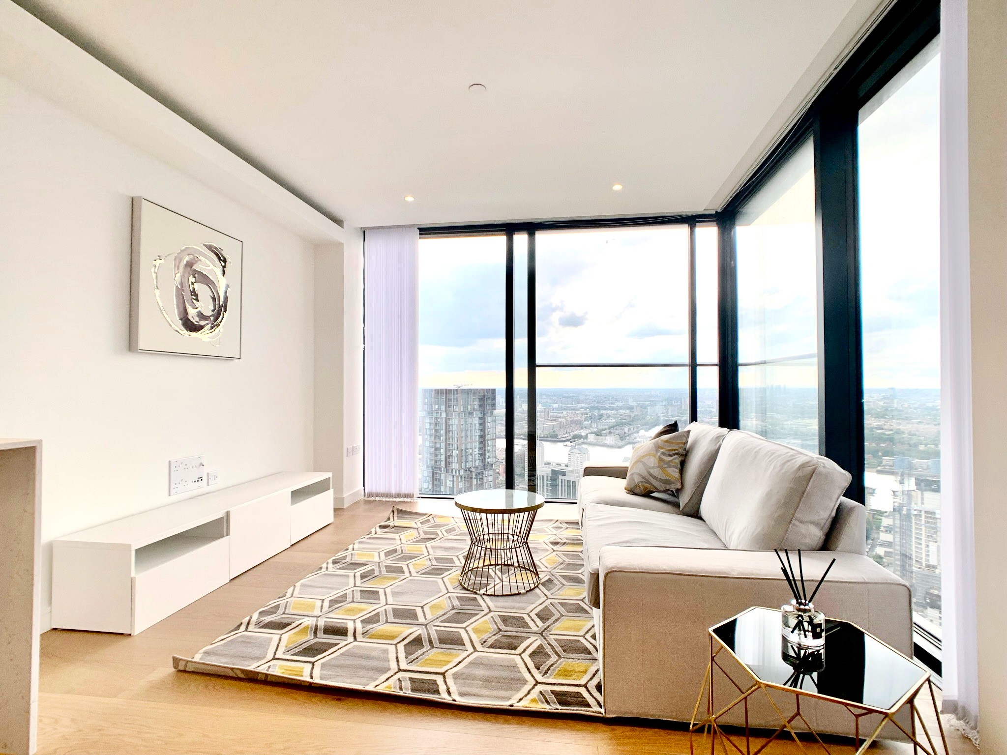 Canary wharf｜Hampton Tower 4405｜2B2B