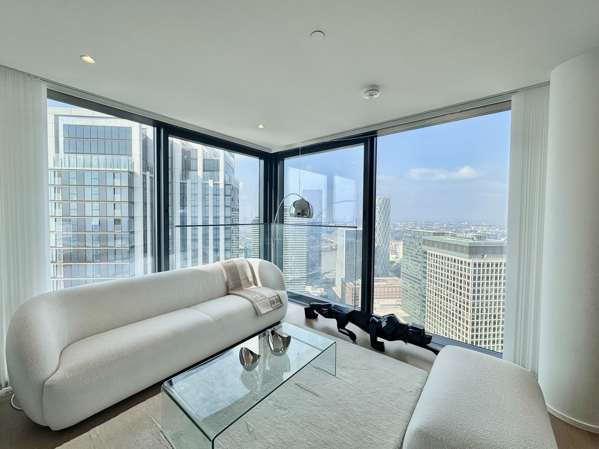 Canary wharf｜Hampton tower 5404｜2B2B