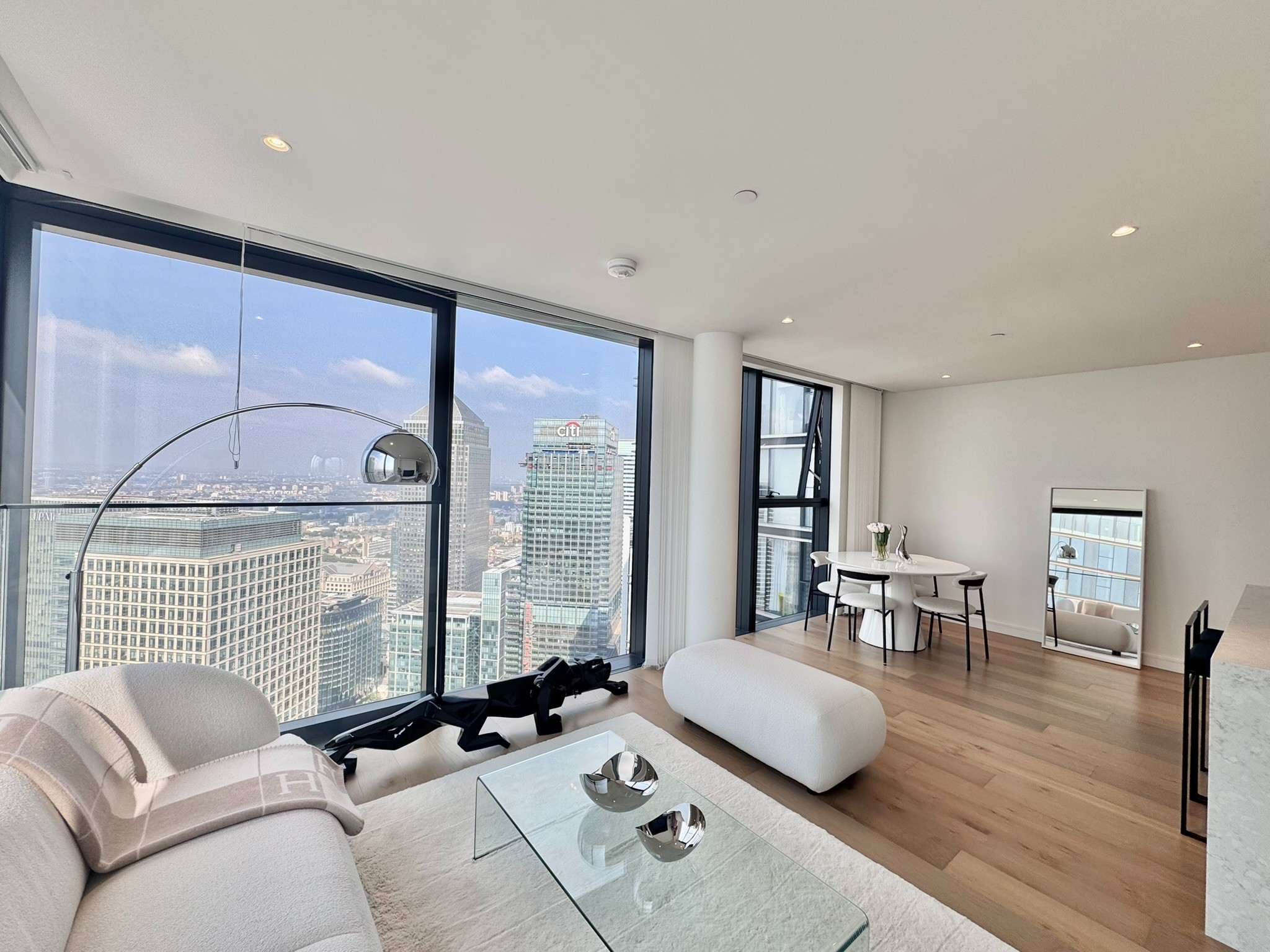 Canary wharf｜Hampton tower 5404｜2B2B