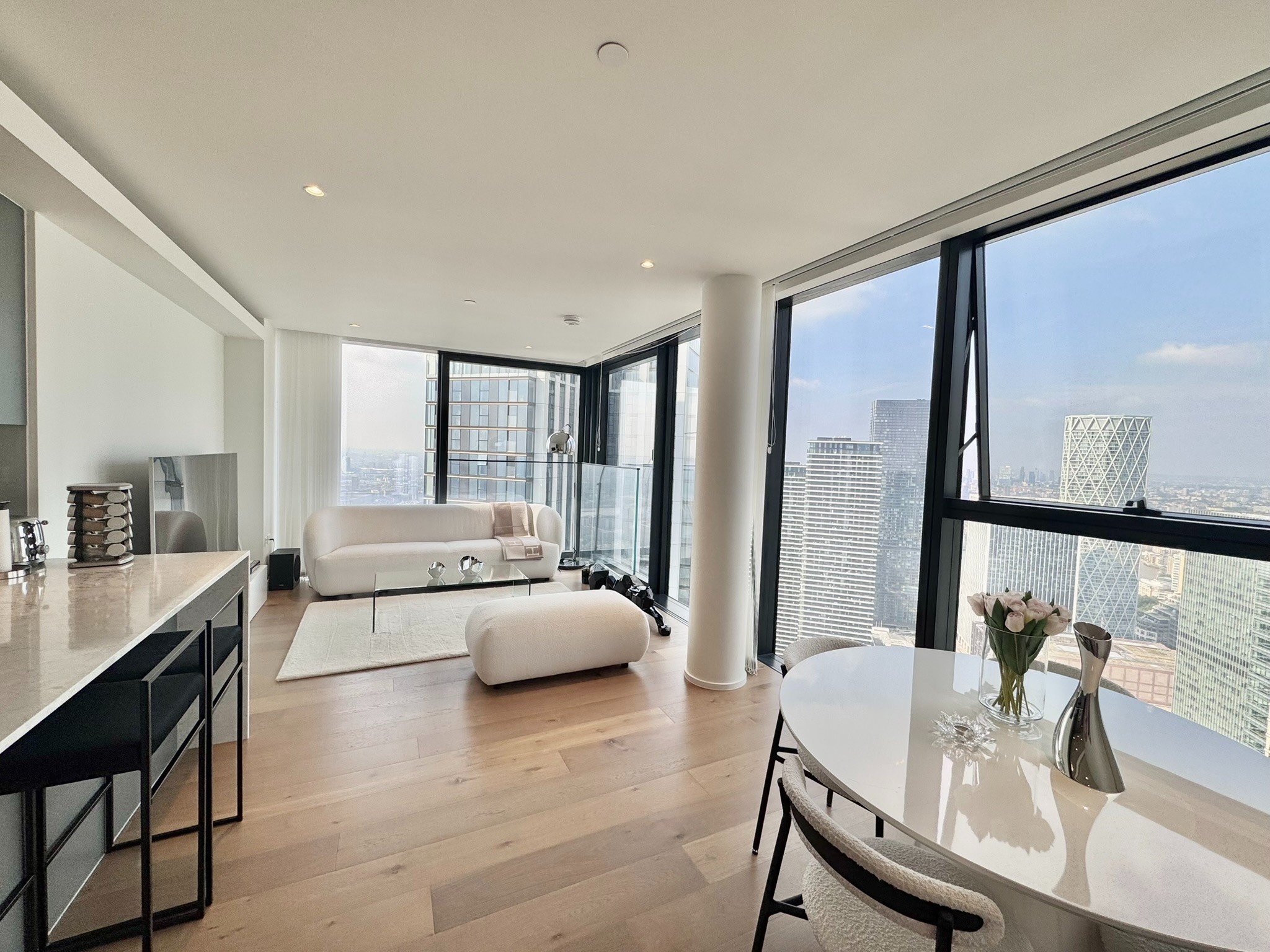 Canary wharf｜Hampton tower 5404｜2B2B