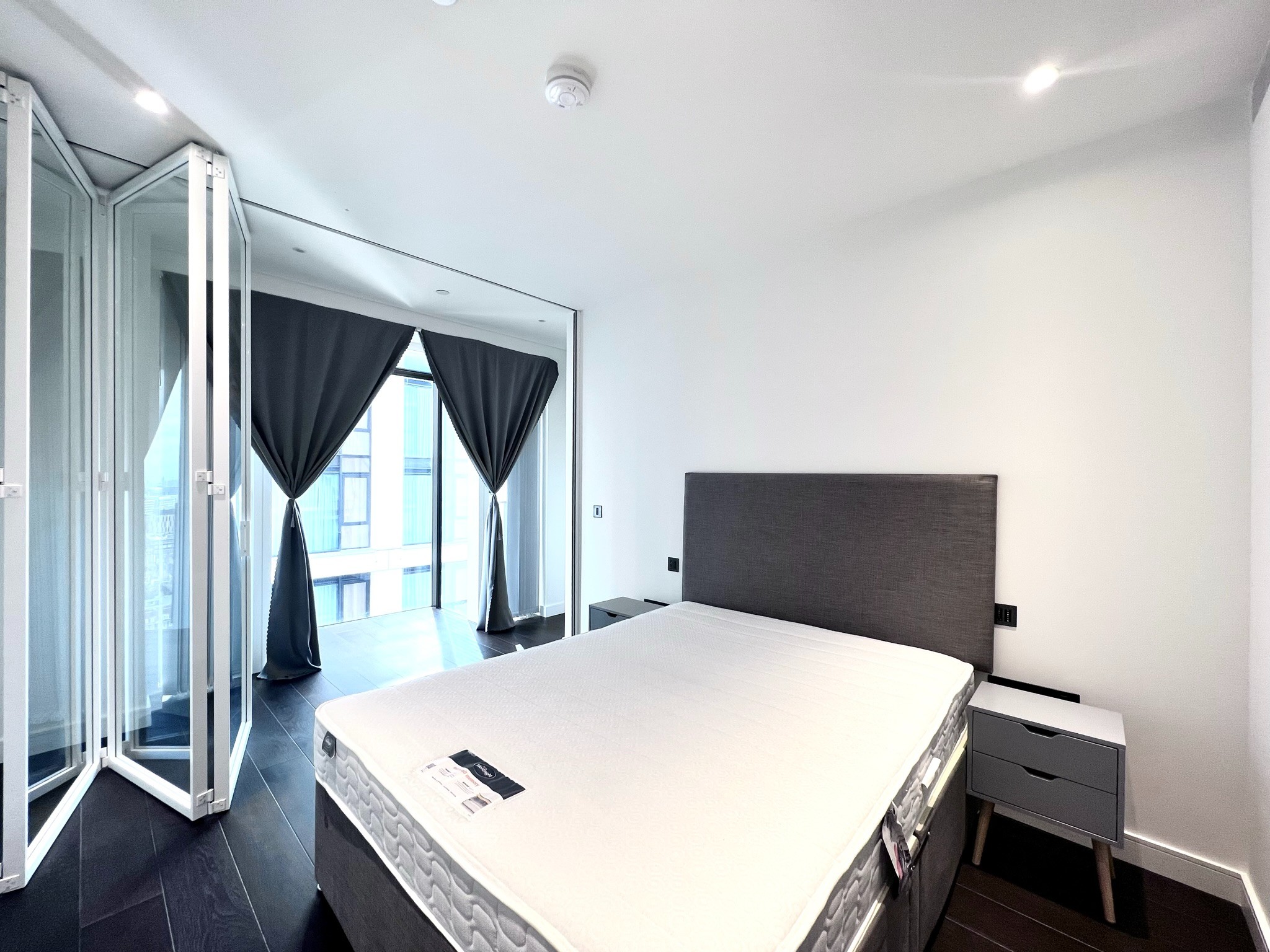 Waterloo｜8 Casson Square 2105｜1B1B