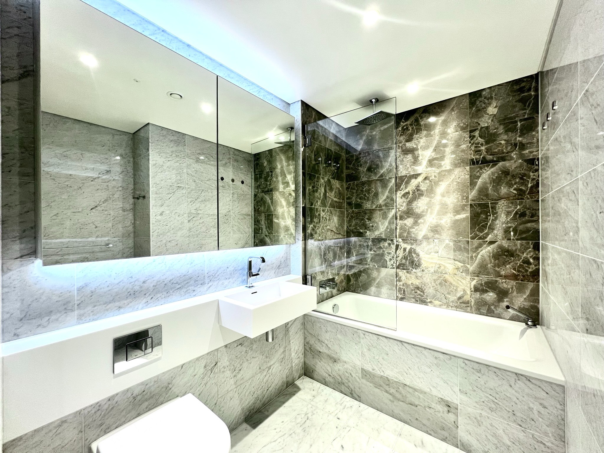 Waterloo｜8 Casson Square 2105｜1B1B