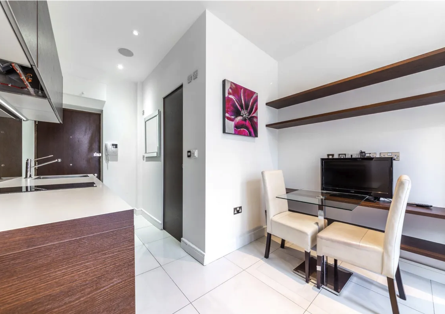 Russell Square｜Albany House｜Studio