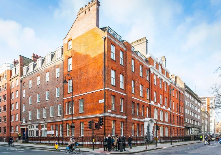 Russell Square｜Albany House｜Studio