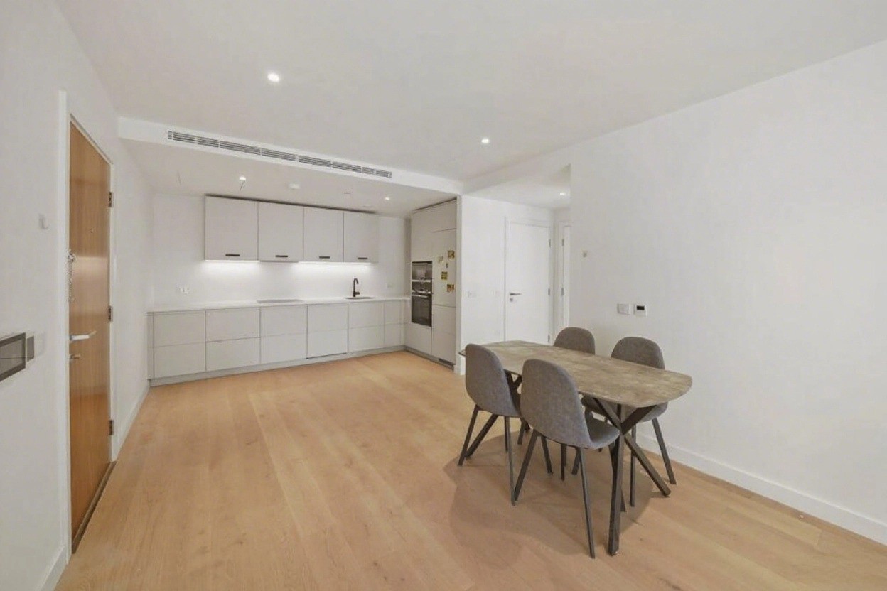 Russell Square｜Dorset House｜1B1B