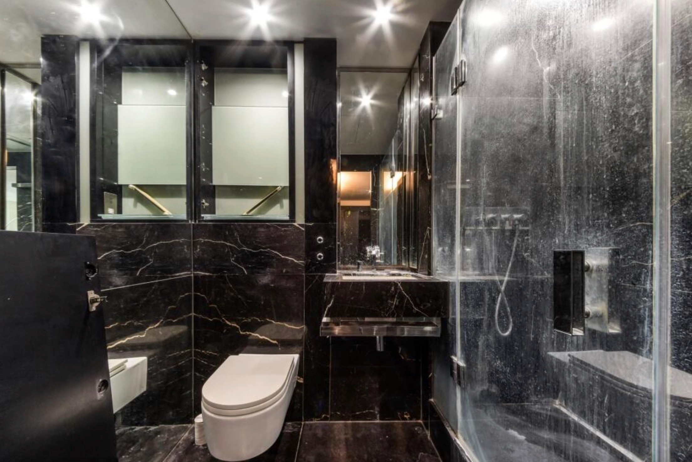 Canary wharf｜Pan Peninsula｜Studio