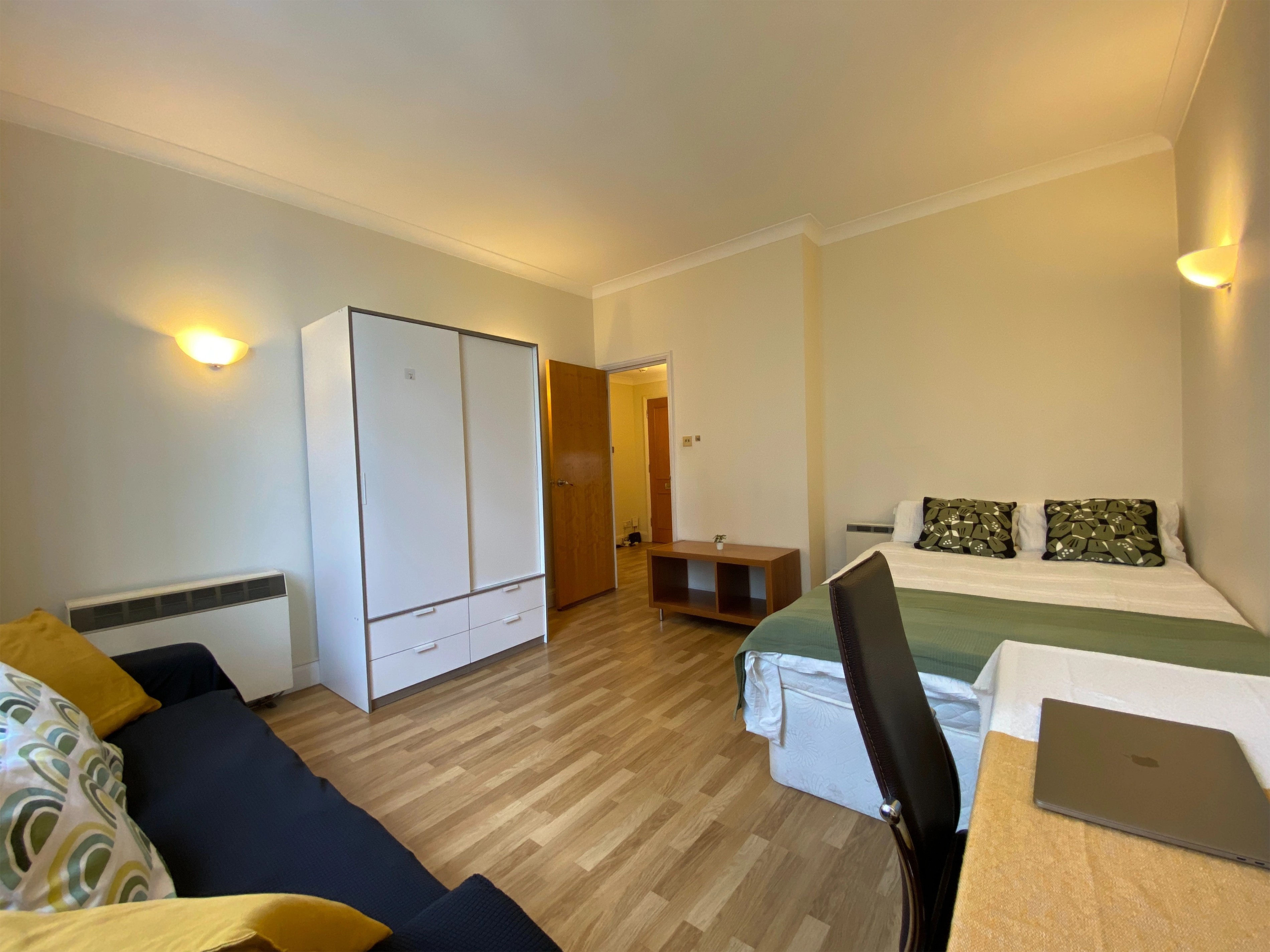 Waterloo｜County Hall 140SB｜2B1B