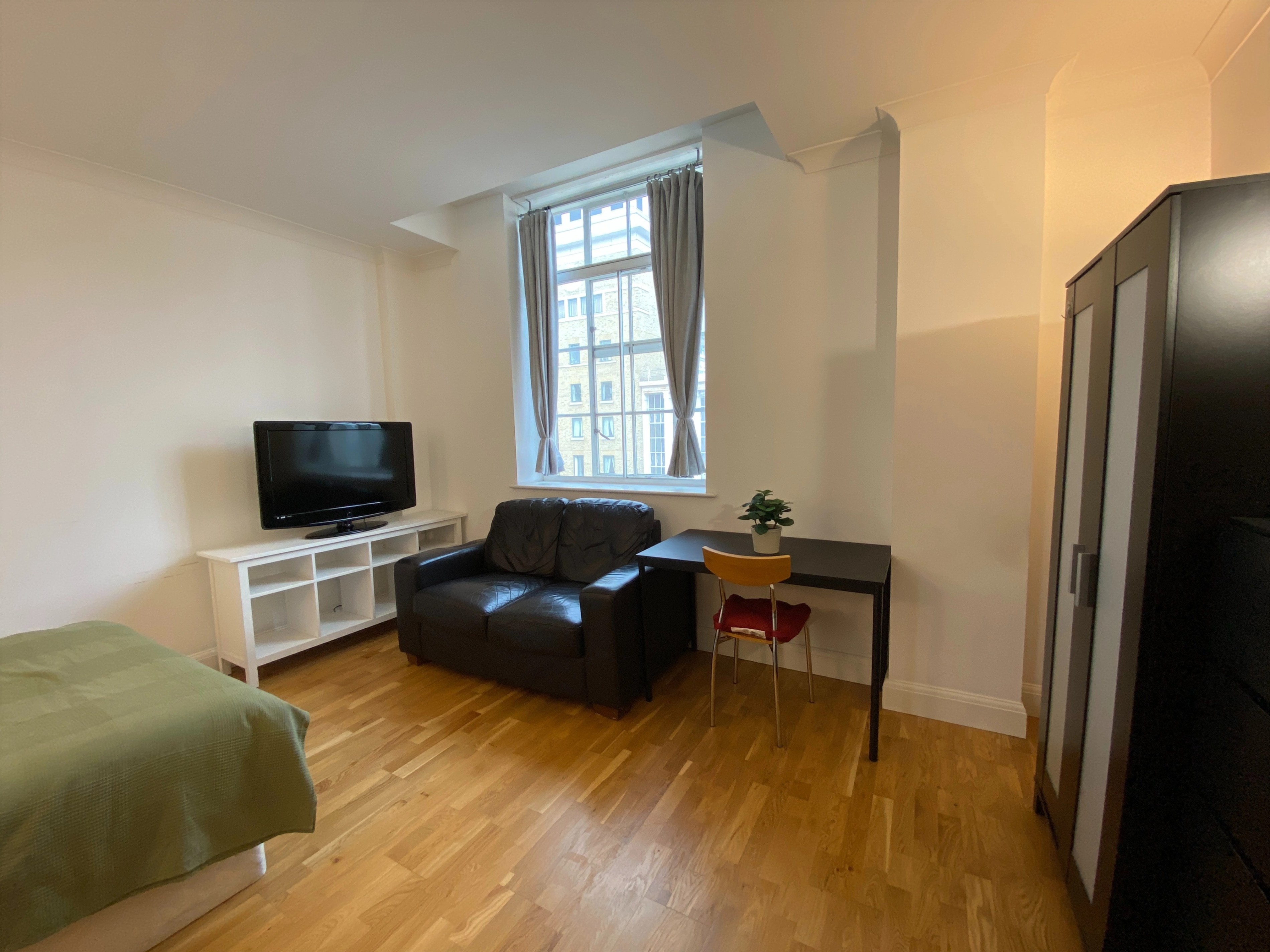 Waterloo｜County Hall, South Block｜3B2B