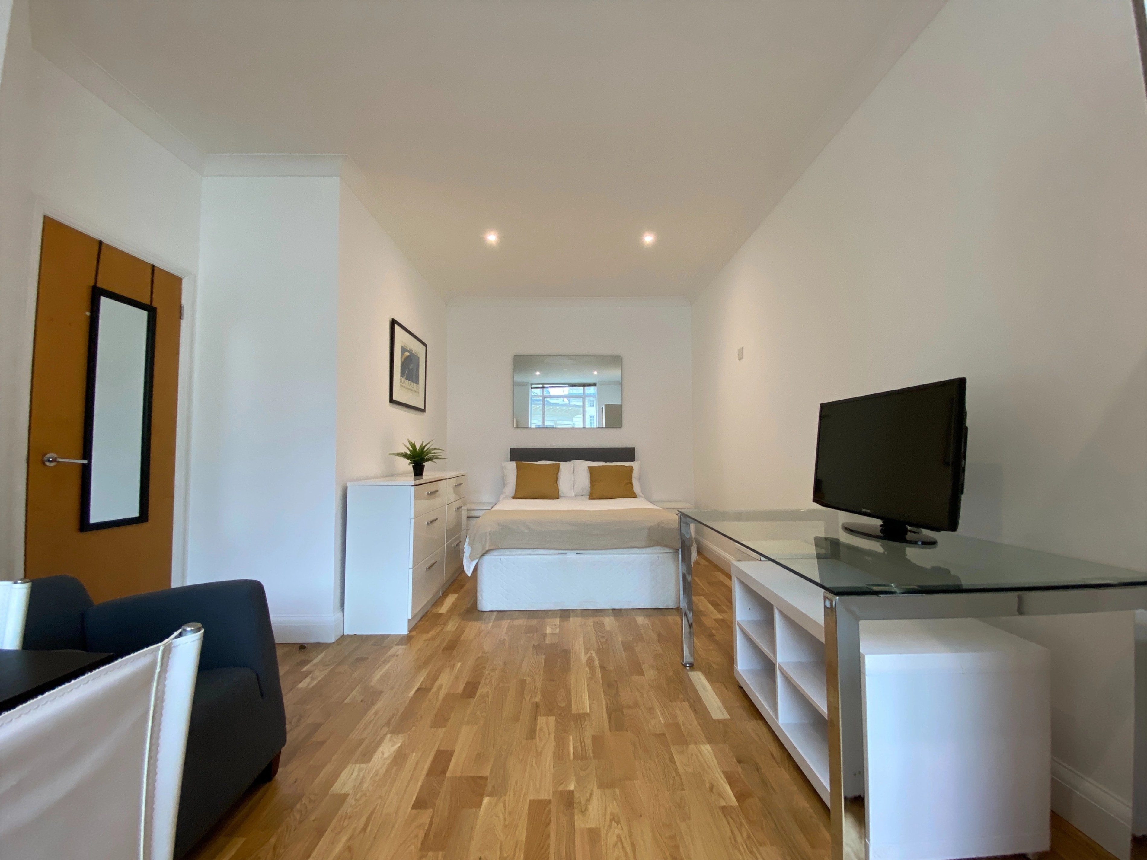 Waterloo｜County Hall 43NB｜3B2B