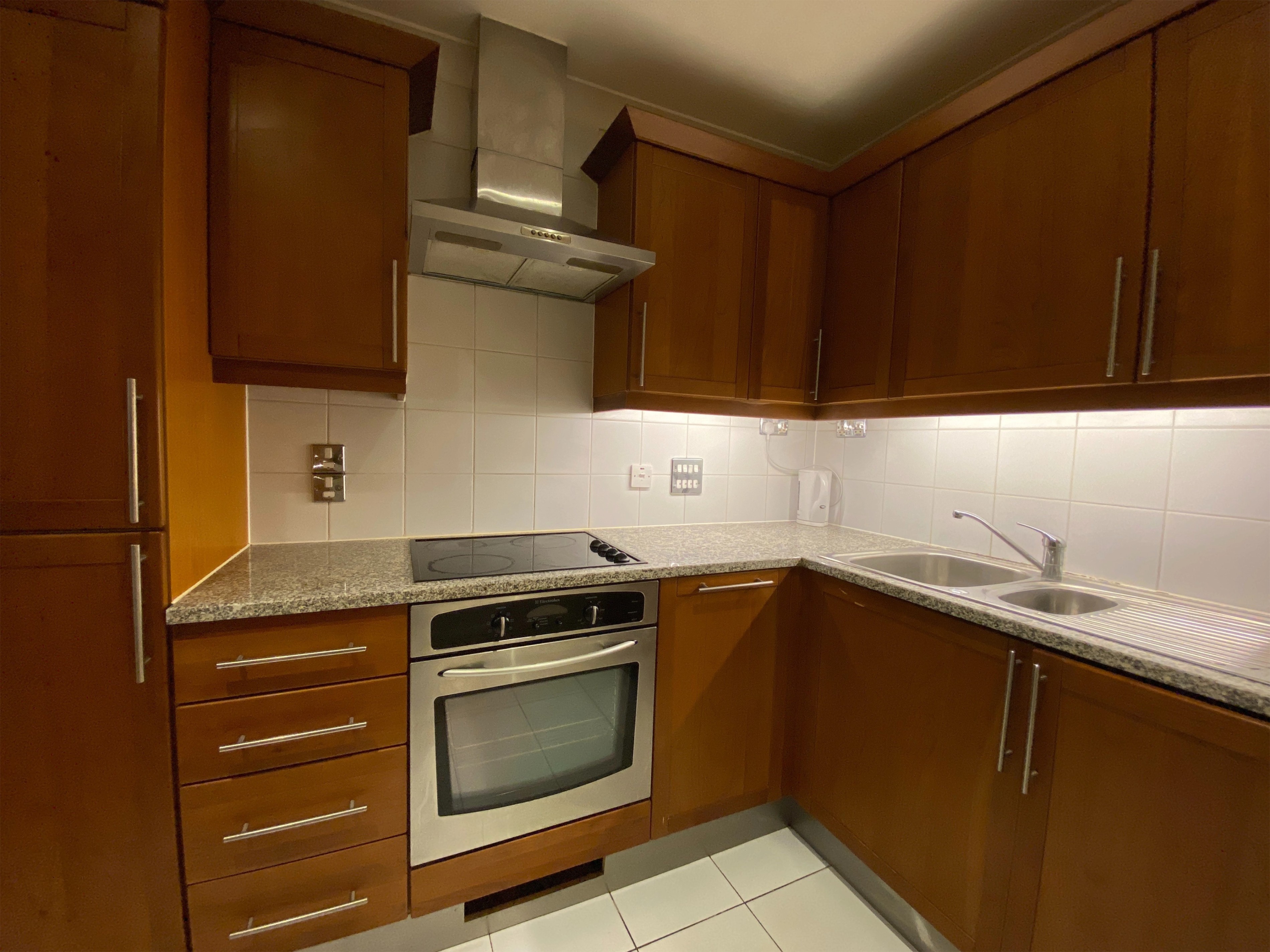 Waterloo｜County Hall 409WB｜2B1B