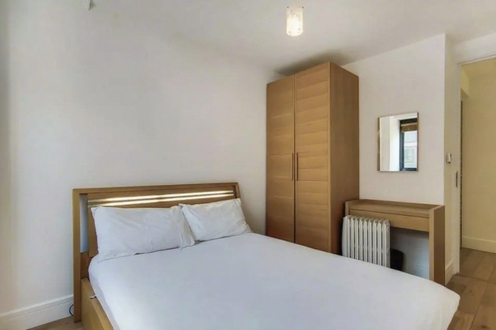 Euston｜Drummond Street｜2B2B
