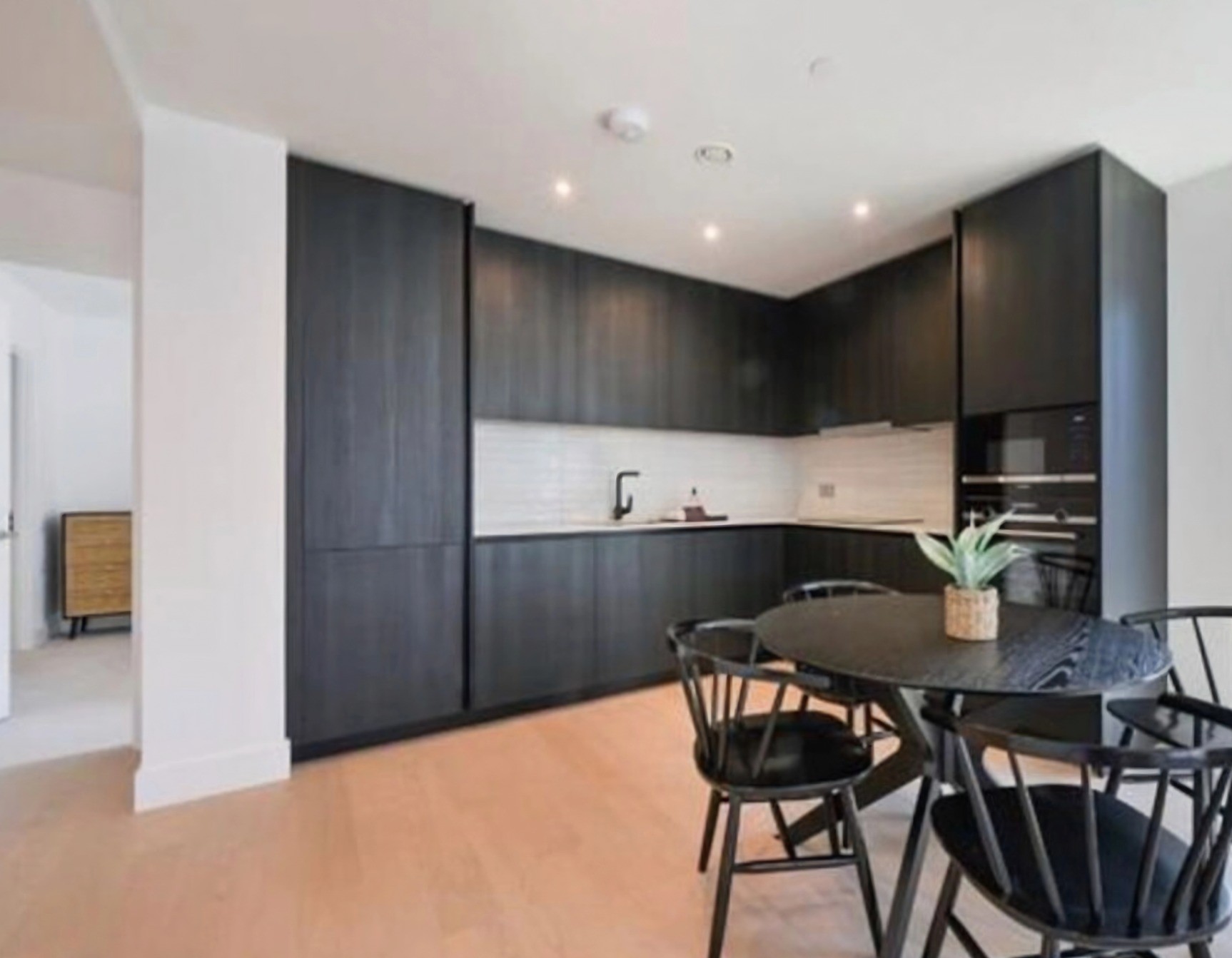 Elephant&Castle｜Hawksbury Heights｜1B1B