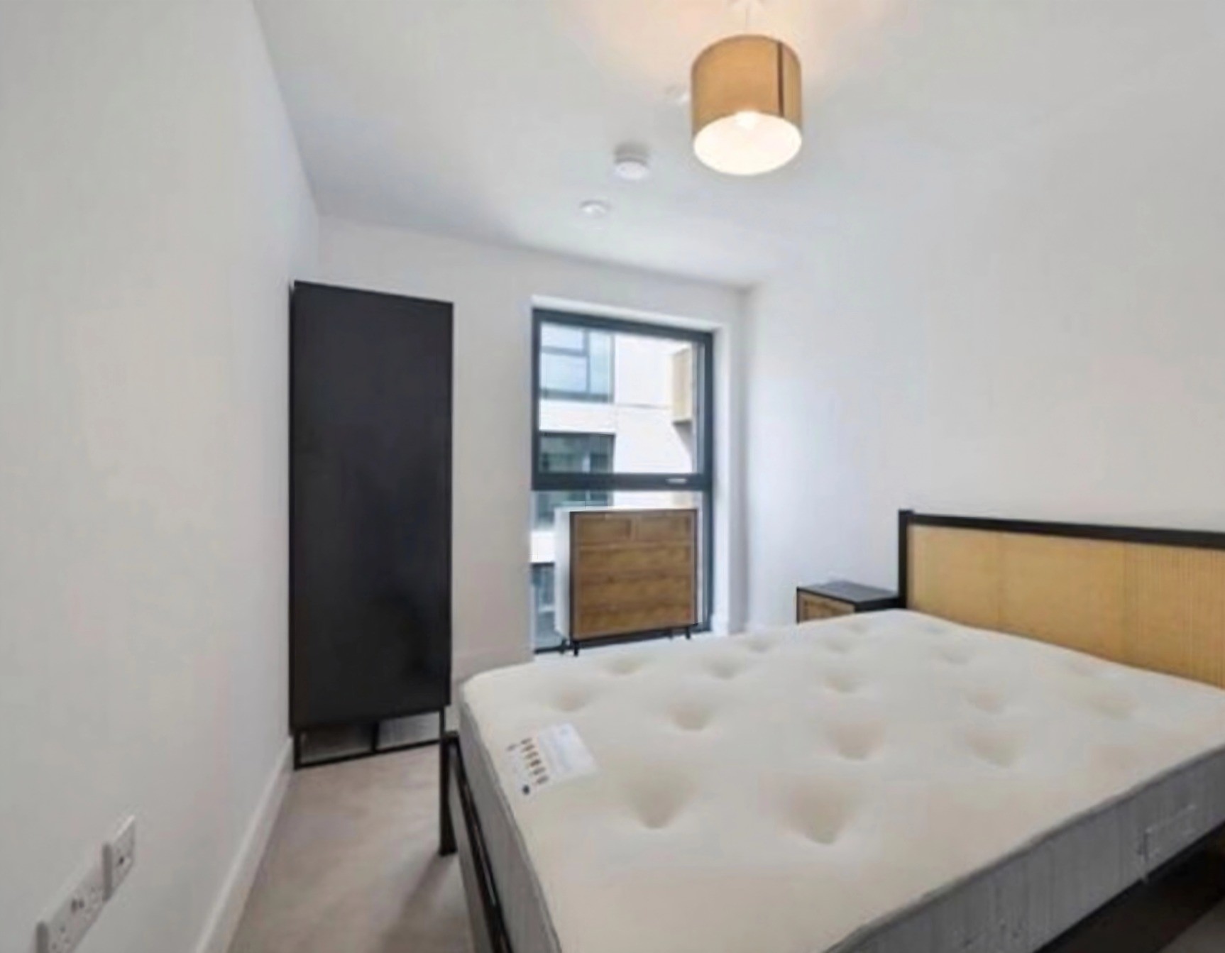 Elephant&Castle｜Hawksbury Heights｜1B1B