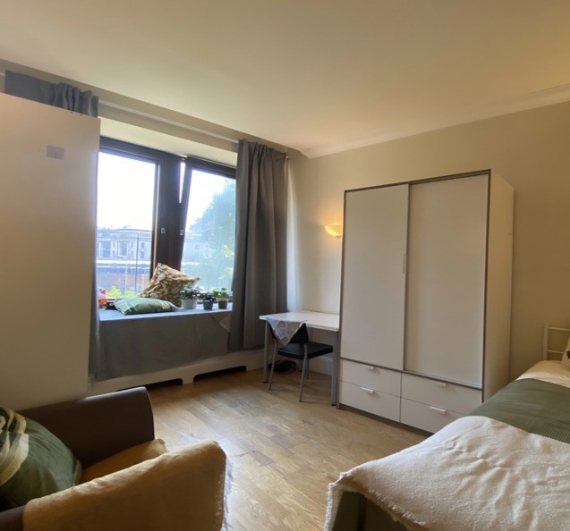 Waterloo｜White House Apartments 301WH｜3B2B 