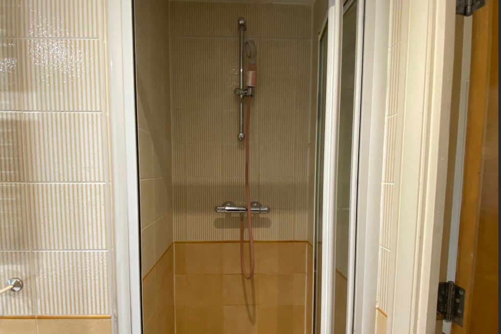 Waterloo｜White House Apartments 301WH｜3B2B 