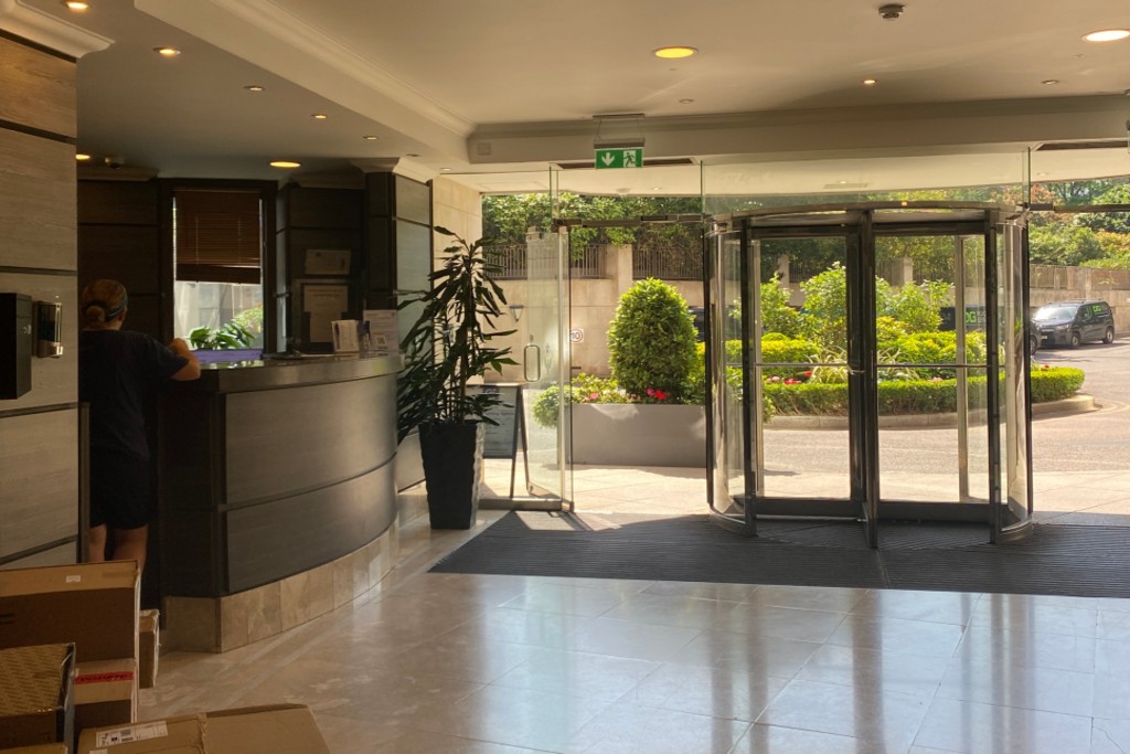 Waterloo｜White House Apartments 301WH｜3B2B 