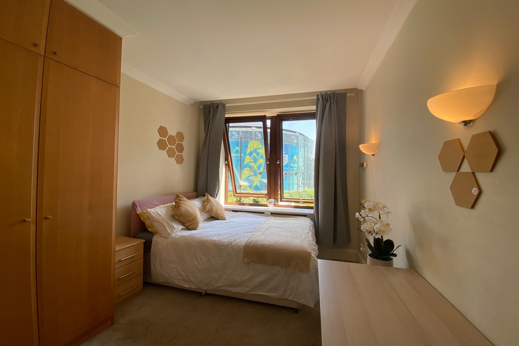 Waterloo｜White House Apartments 301WH｜3B2B 