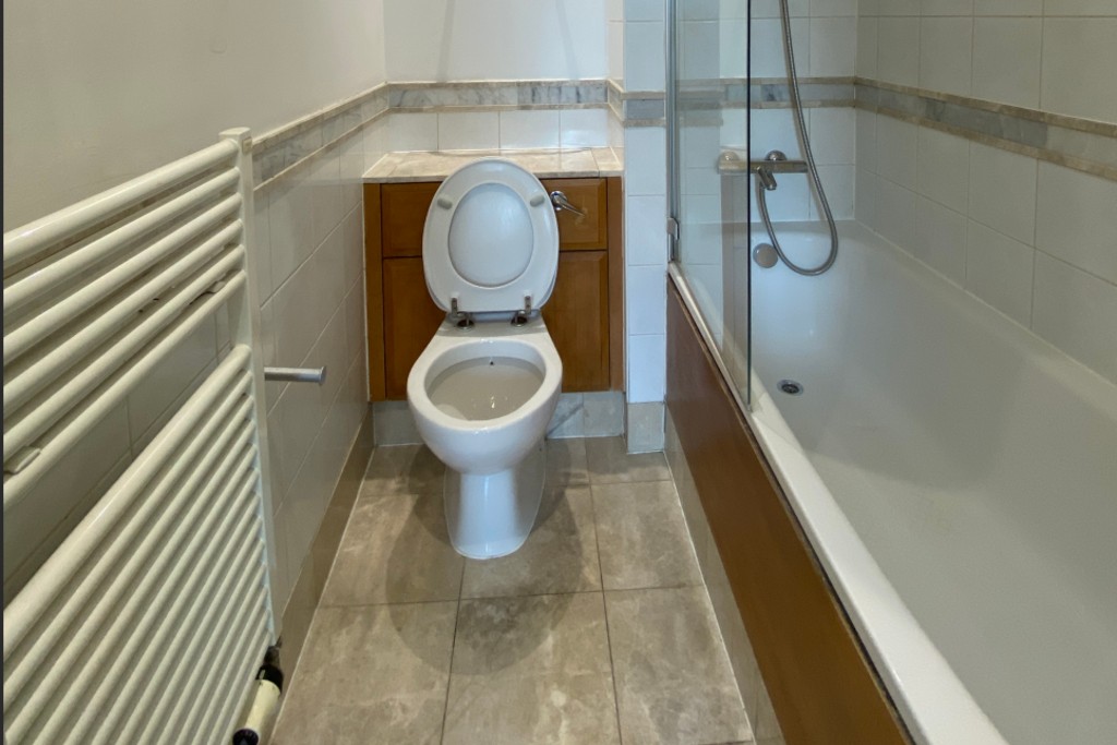 Waterloo｜White House Apartments 301WH｜3B2B 
