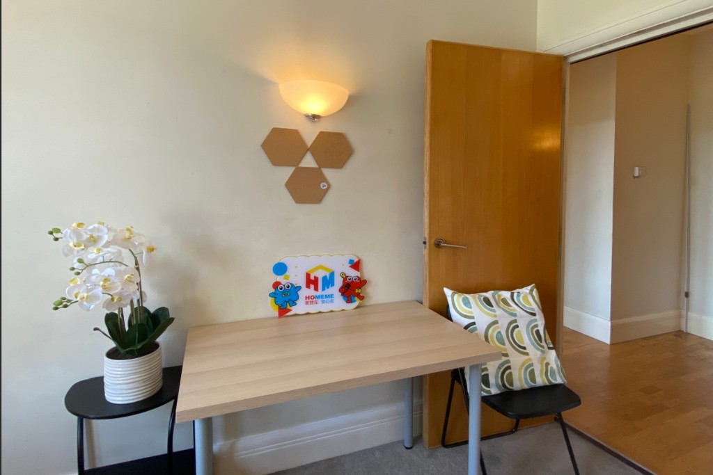 Waterloo｜White House Apartments 301WH｜3B2B 
