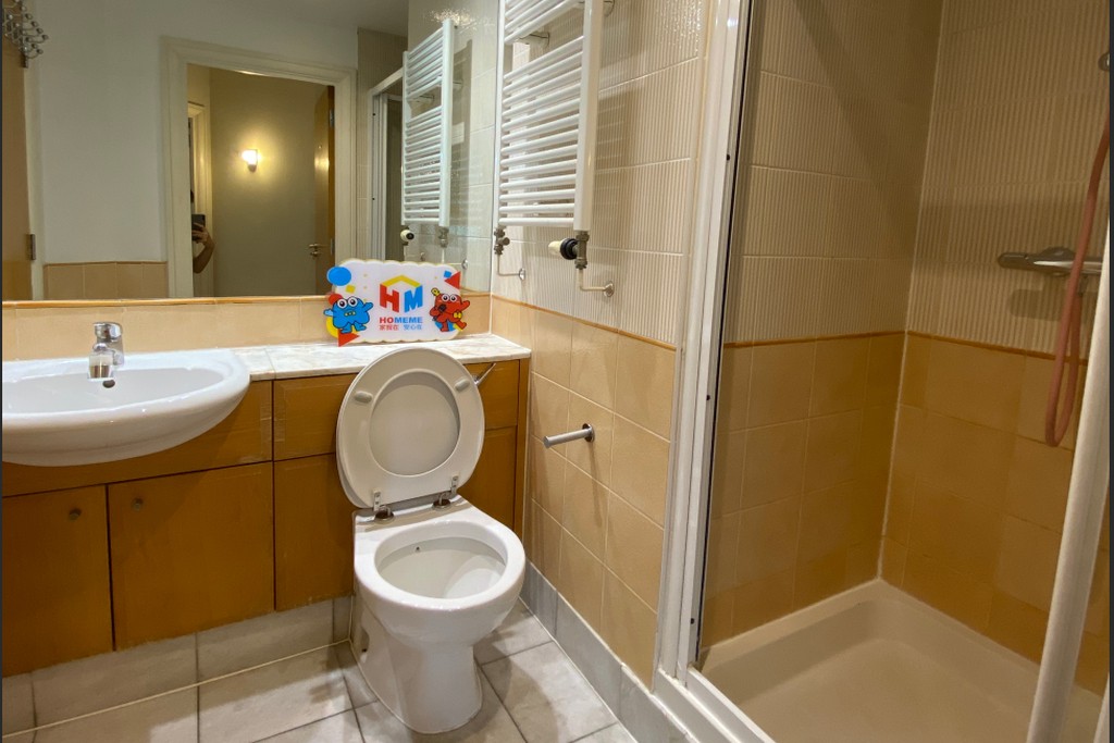 Waterloo｜White House Apartments 301WH｜3B2B 