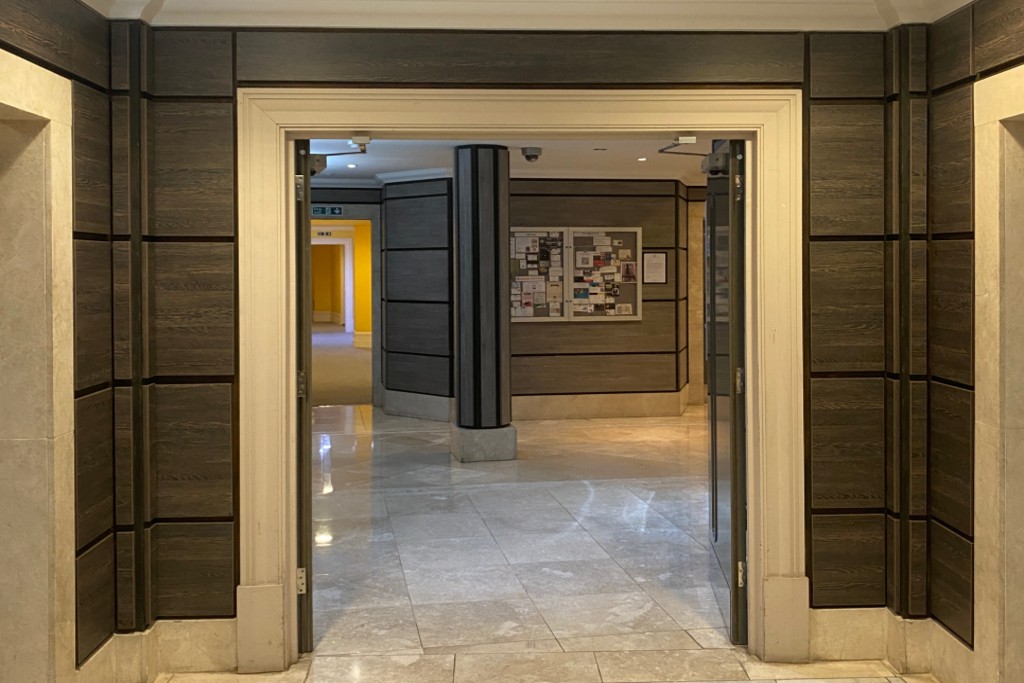 Waterloo｜White House Apartments 301WH｜3B2B 
