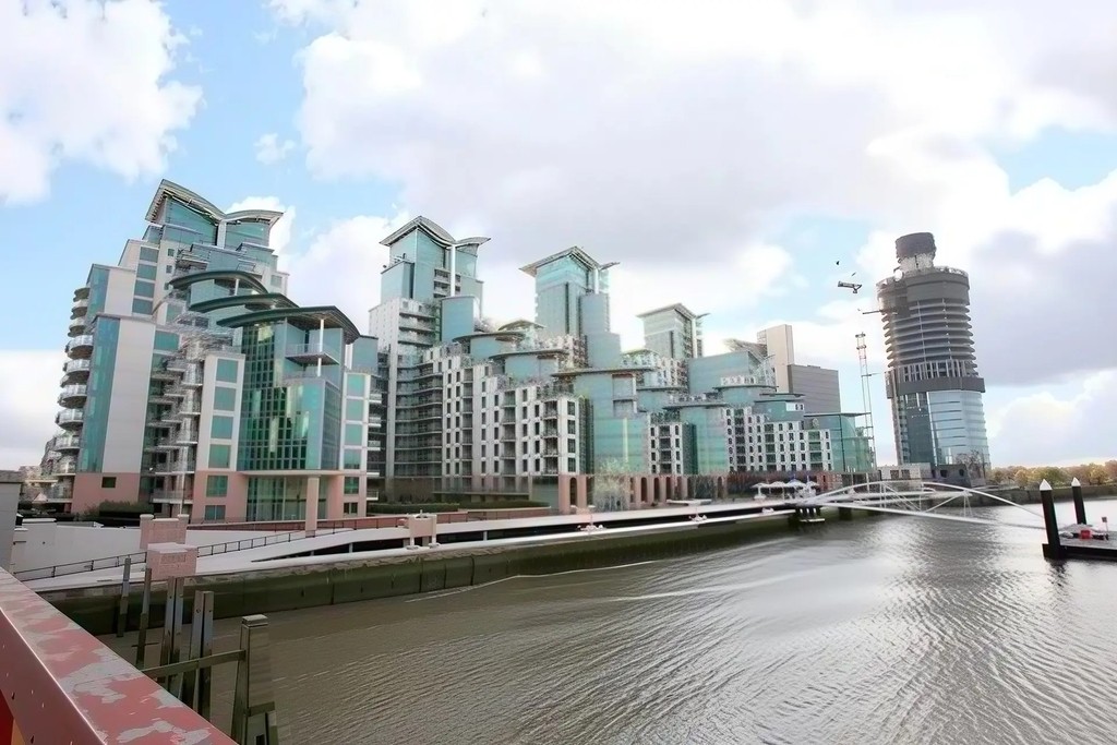 Vauxhall丨St George Wharf丨2B2B