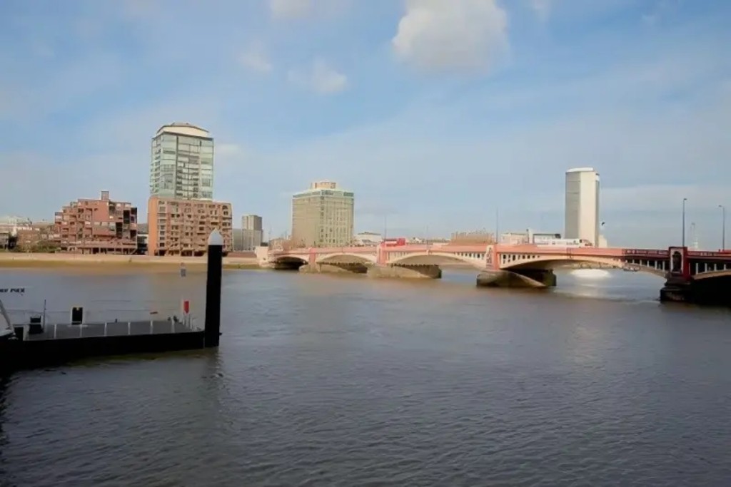 Vauxhall丨St George Wharf丨2B2B