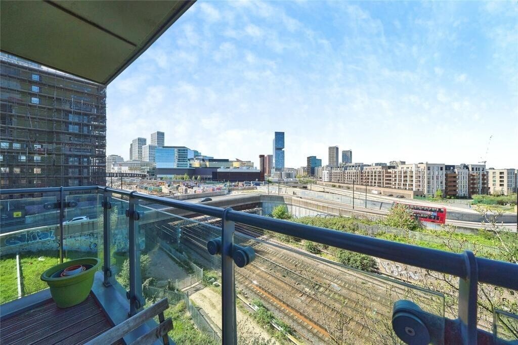 Stratford丨The Stratford Eye丨2B2B已下